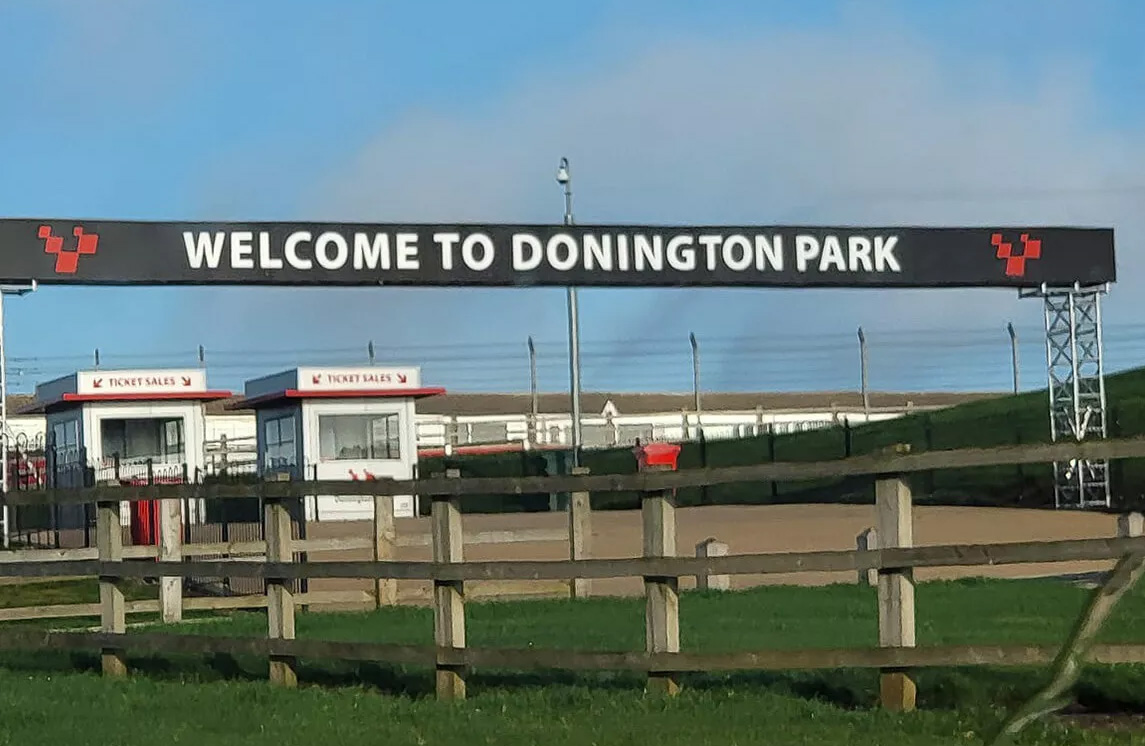 Welcome to Donington Park racing circuit AC Cars