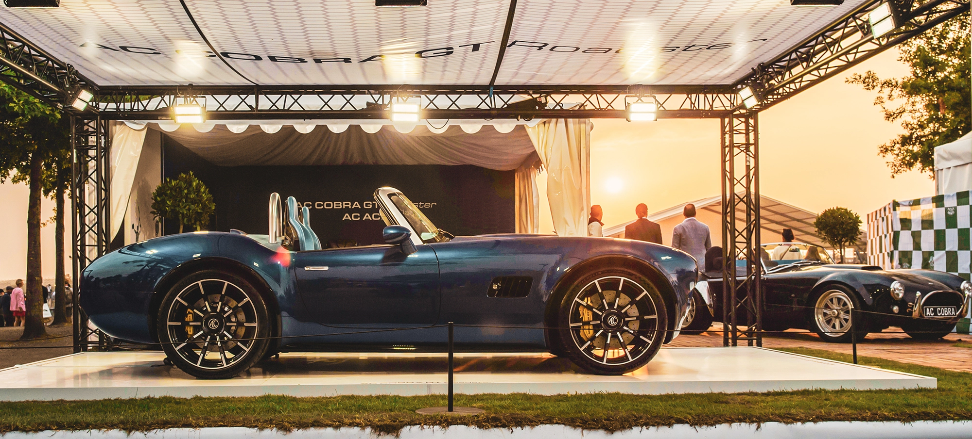 ac-cobra-gt-roadste-lemans-classic